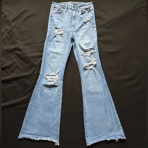 American Eagle Super High Rise Flare Jean Size 6 Regular (No. 3795) Distressed